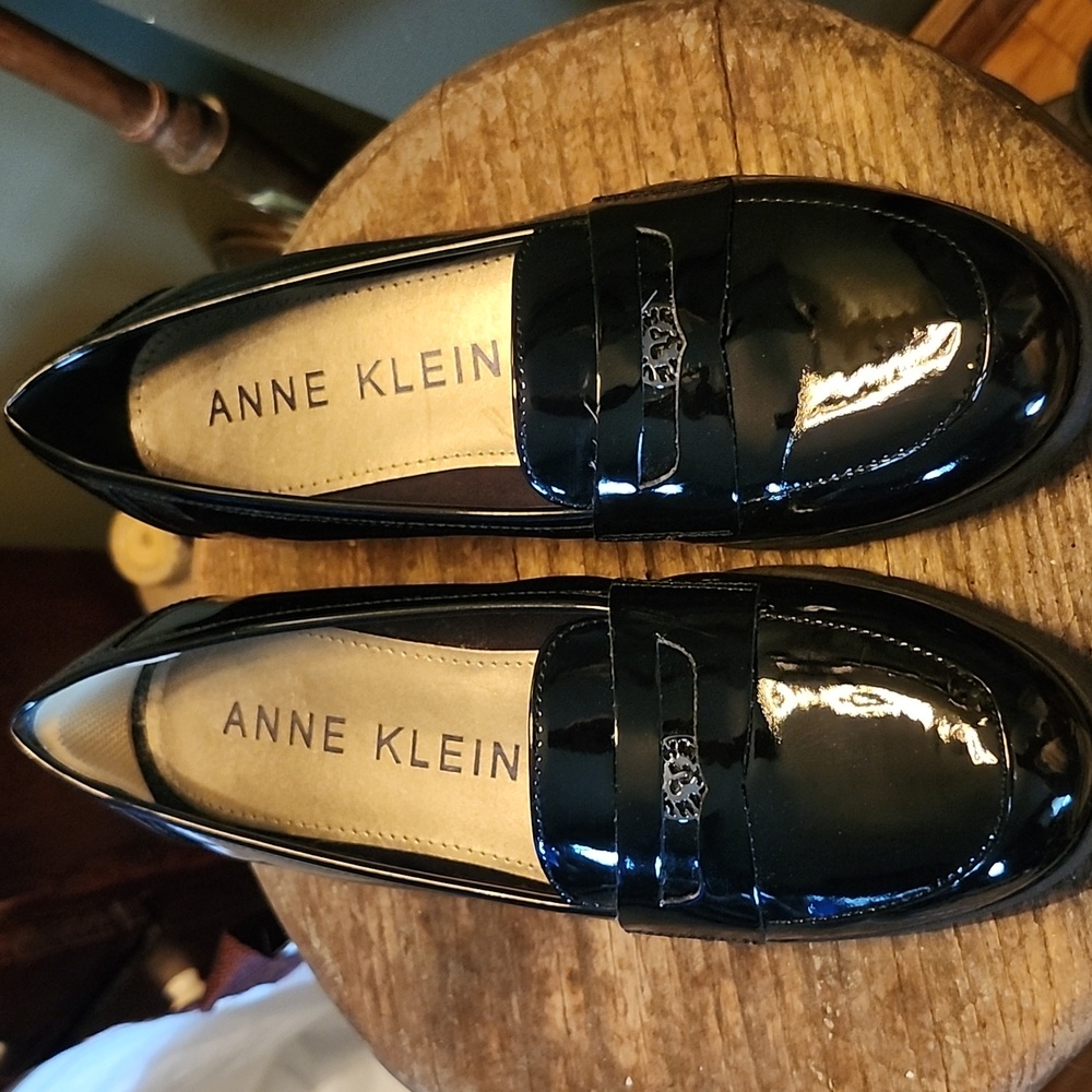 Anne Klein Flex Bingo Black Loafers 6.5
